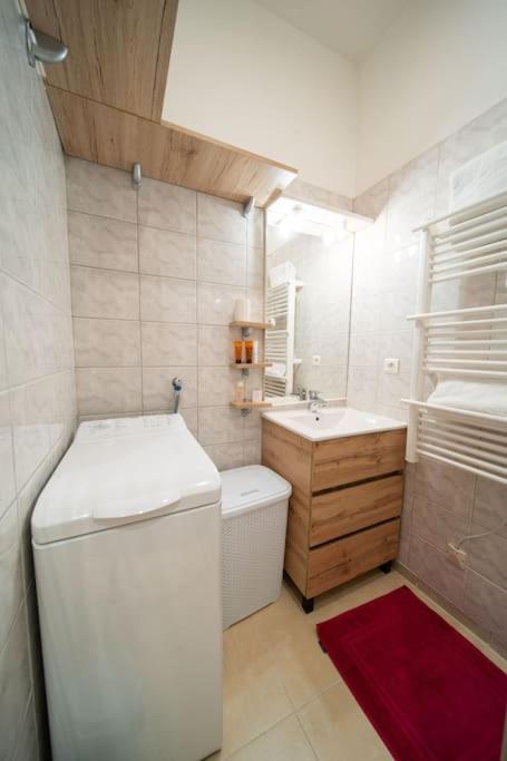 Premium Center Apartment
